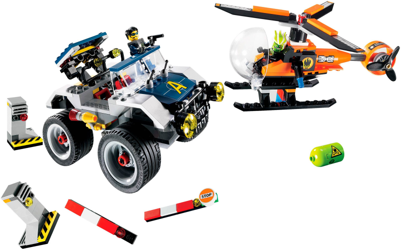 LEGO 8969 Agents 4-Wheeling Pursuit